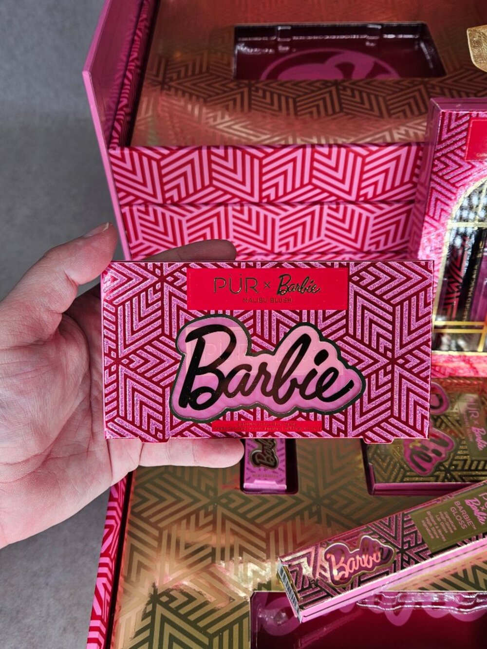 Pur X Barbie Makeup Collection Eyeshadow Malibu Blush Gloss Iconic Lips Mascara - Picture 5 of 15